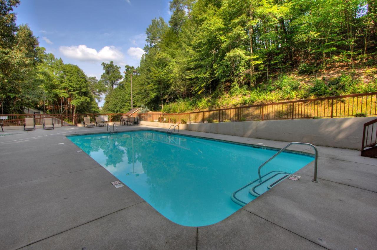 Gorgeous "Country Roads" By Honeybearcabins 4Br 4Ba, Next To Pool, Easy Drive, Main Strip Location! Пиджен-Фордж Экстерьер фото