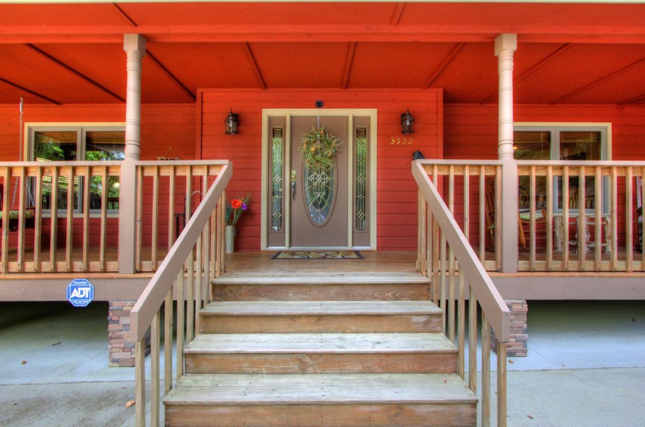 Gorgeous "Country Roads" By Honeybearcabins 4Br 4Ba, Next To Pool, Easy Drive, Main Strip Location! Пиджен-Фордж Экстерьер фото
